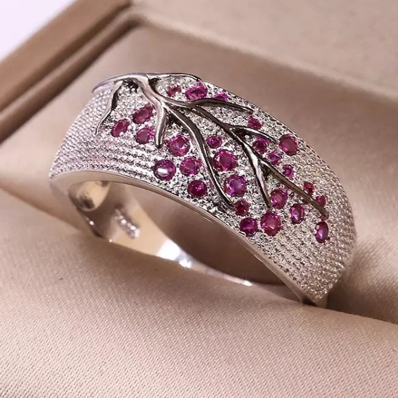 White Sapphire Sterling Silver Diamond Ring - Picture 6 of 7